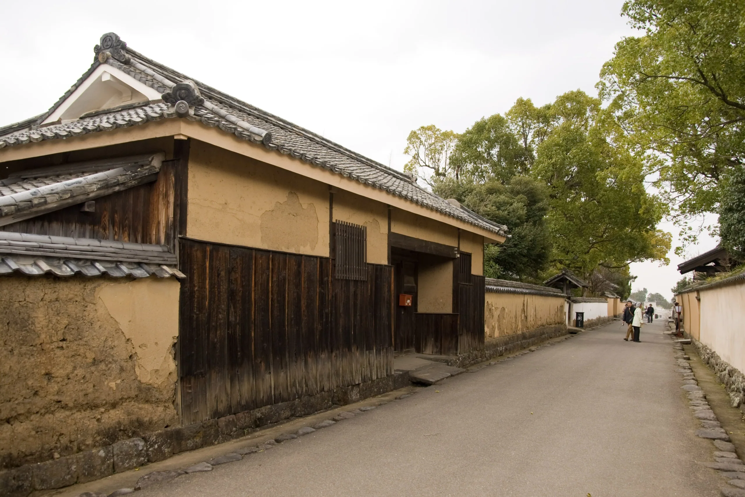 杵築北台武家屋敷街道與土牆