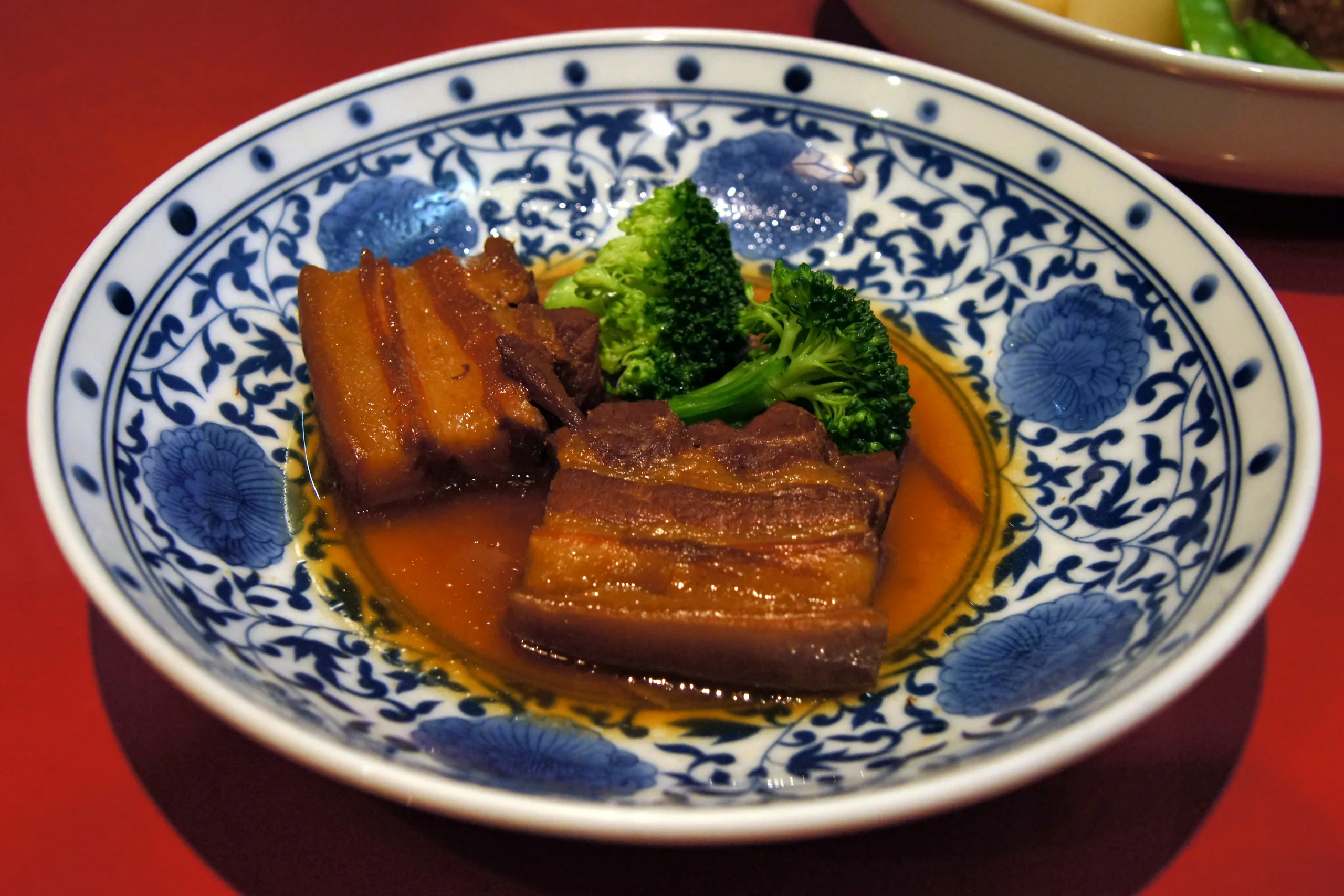長崎卓袱浜勝套餐中的角煮與蔬菜