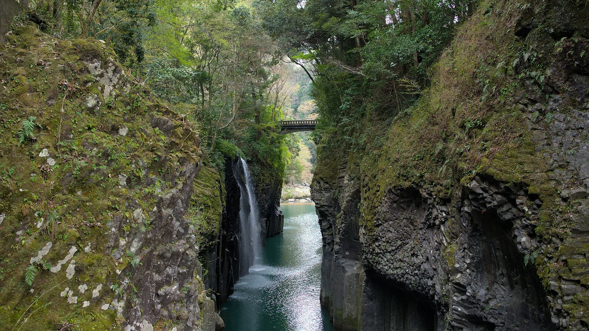 高千穗峽真名井瀑布與峽谷